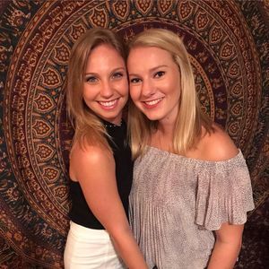 Meet your Posher, Lauren